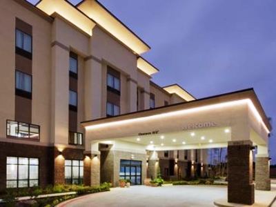 Hotel Hampton & Tyler-south